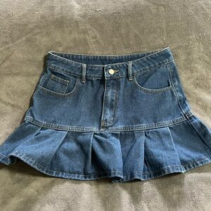 ROMWE Blue Denim Mini Ruffle Skirt size Medium
